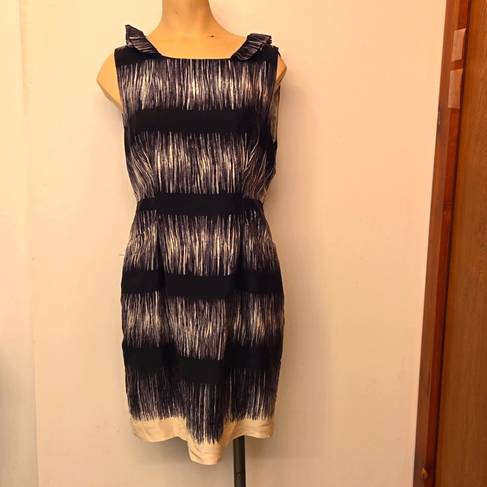 Vintage Banana Republic Silk Cocktail Dress w/ pockets Size 10 Petite Womens